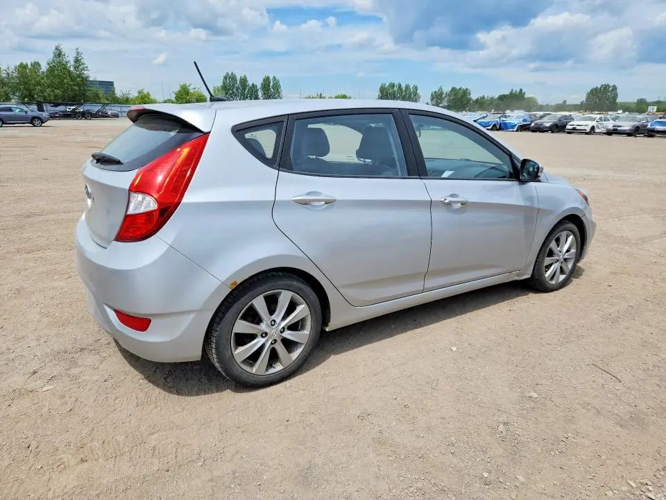 2014 HYUNDAI ACCENT SE  