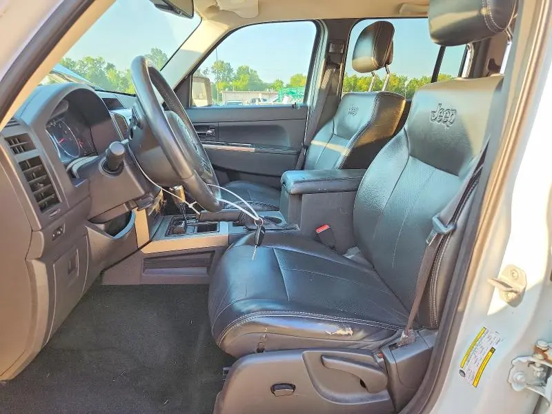 2012 JEEP LIBERTY JET  