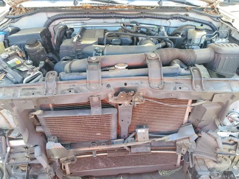 2013 NISSAN FRONTIER S  
