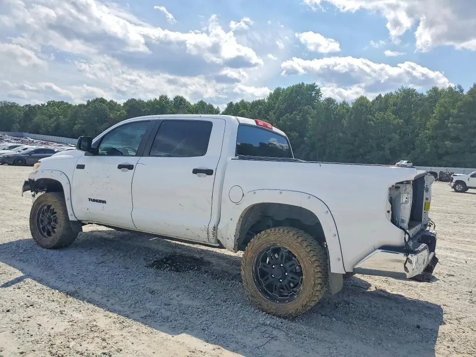 2015 TOYOTA TUNDRA SR5  