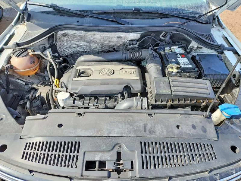 2015 VOLKSWAGEN TIGUAN S  