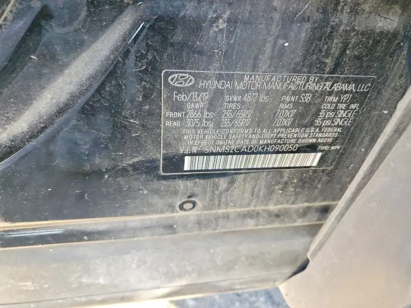 2019 HYUNDAI SANTA FE SE  