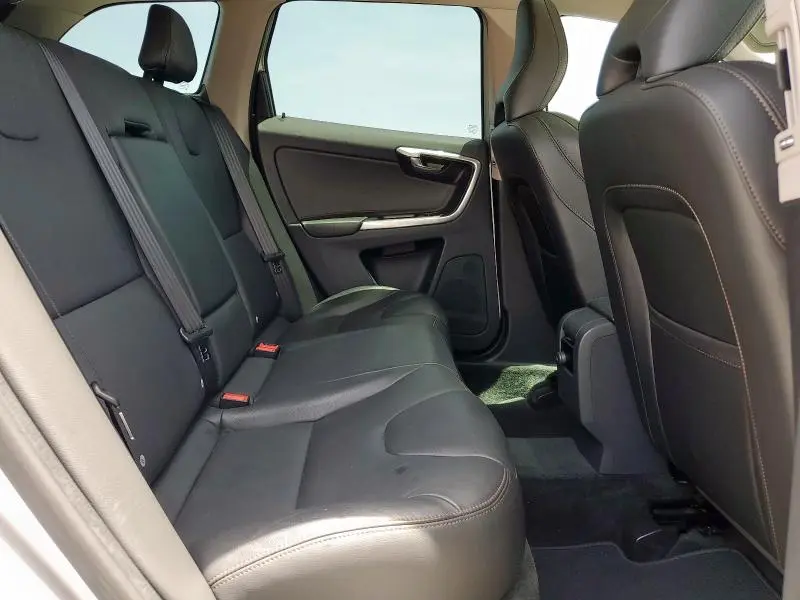 2017 VOLVO XC60 T5 DYNAMIC  