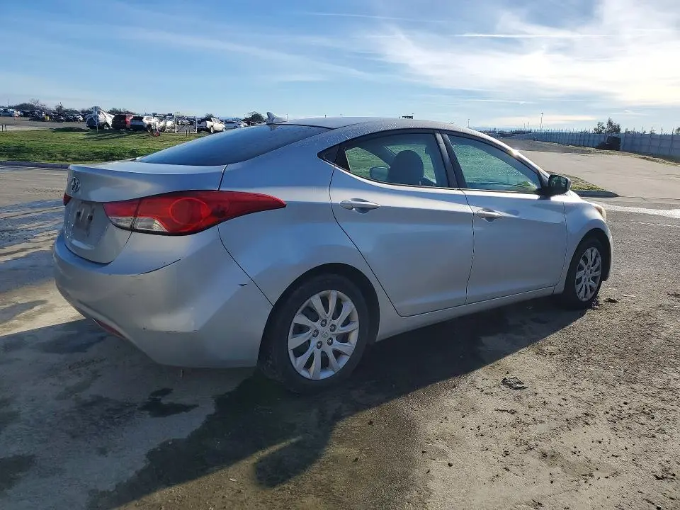 2011 HYUNDAI ELANTRA GLS  