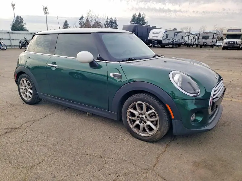 2019 MINI COOPER   