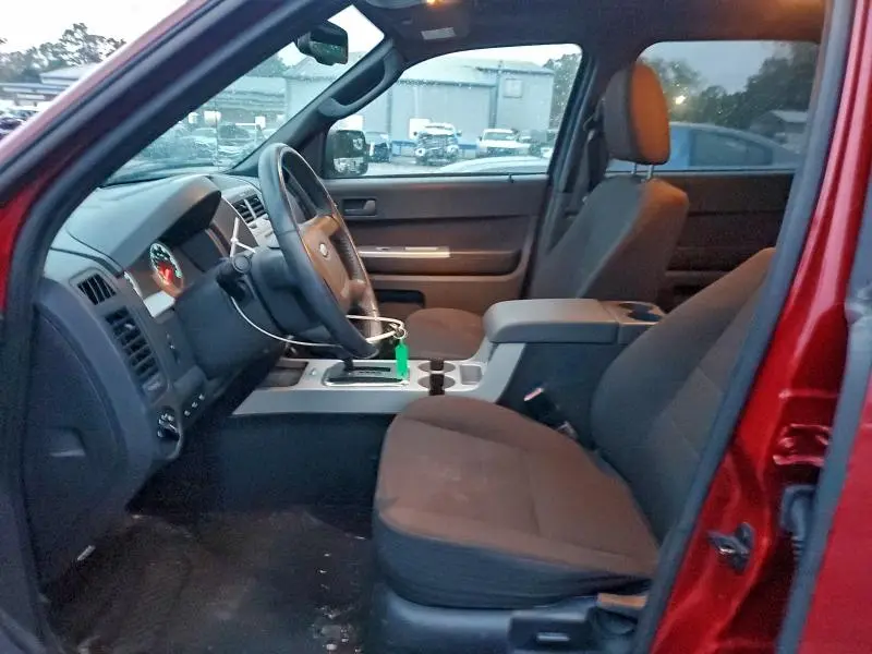 2010 FORD ESCAPE XLT  