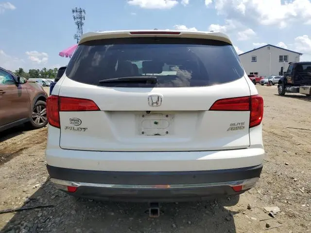 2017 HONDA PILOT ELITE  