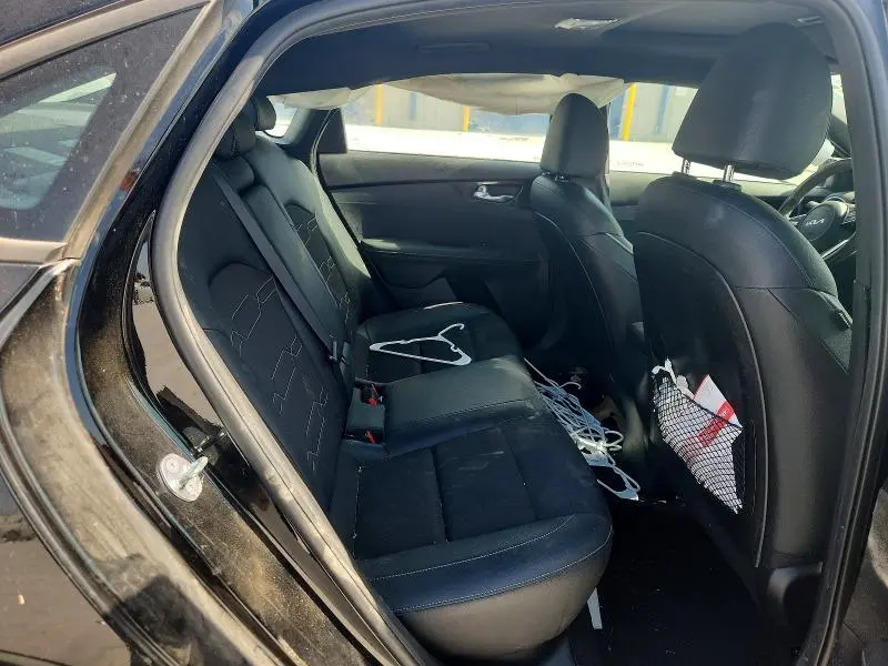 2023 KIA FORTE GT LINE  