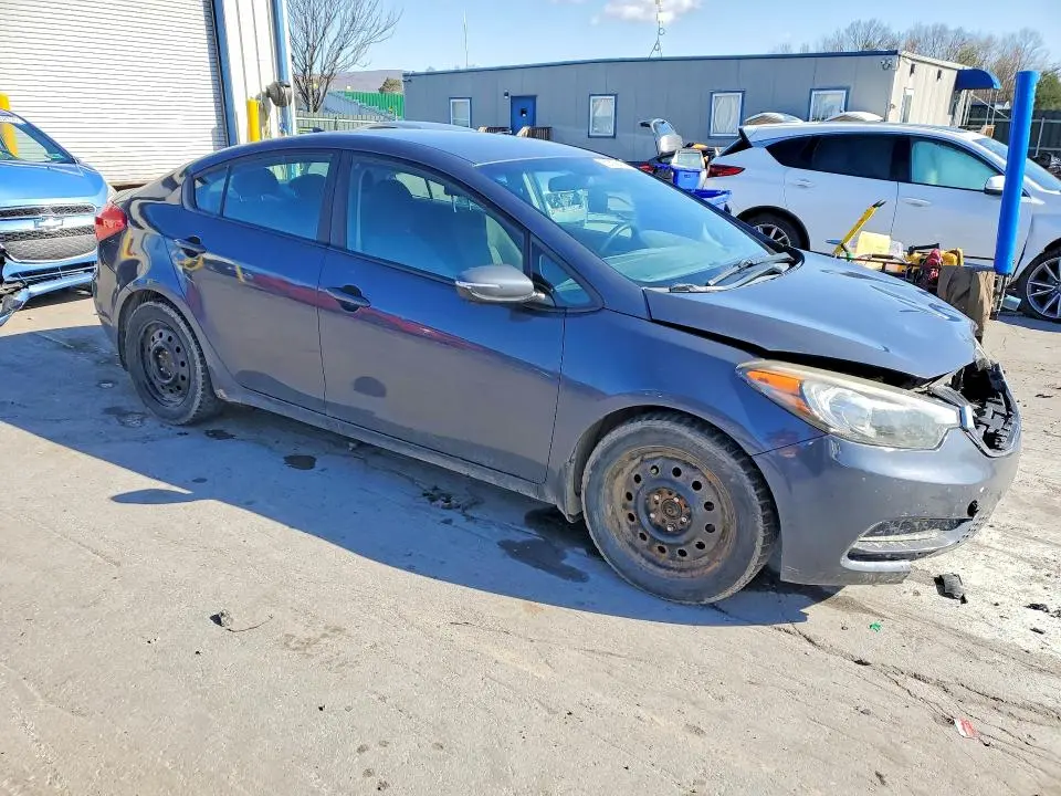 2016 KIA FORTE LX  