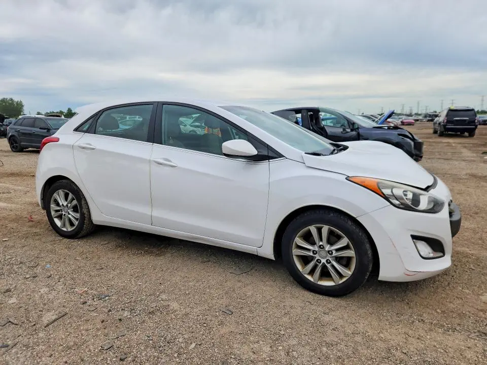 2013 HYUNDAI ELANTRA GT BASE  