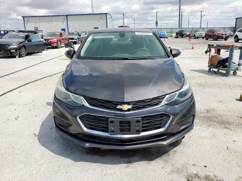 2017 CHEVROLET CRUZE LT