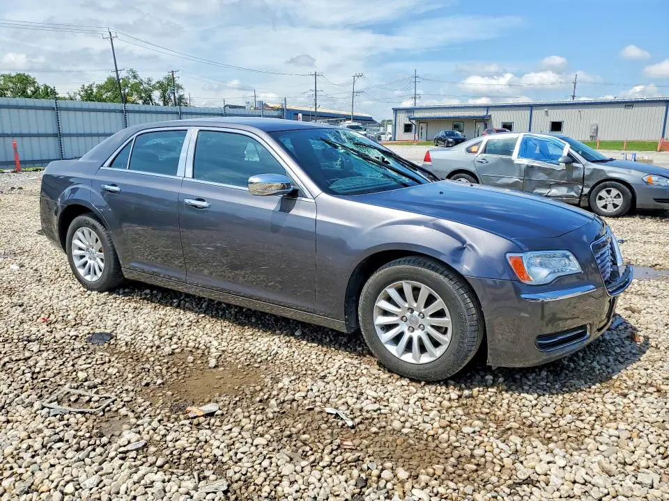 2013 CHRYSLER 300   