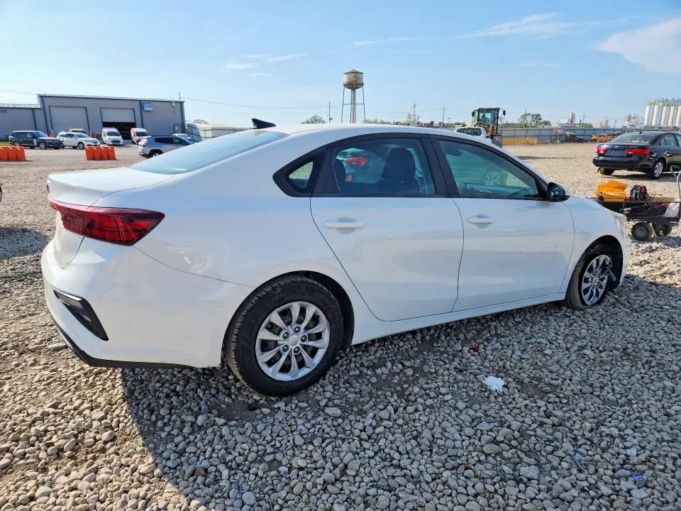 2021 KIA FORTE FE  