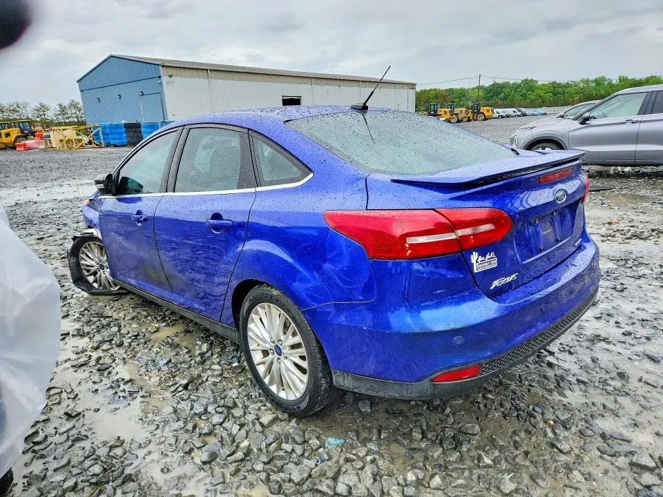 2015 FORD FOCUS TITANIUM  