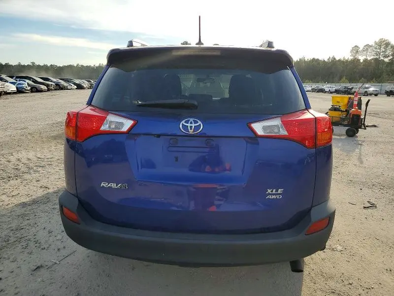 2015 TOYOTA RAV4 XLE  
