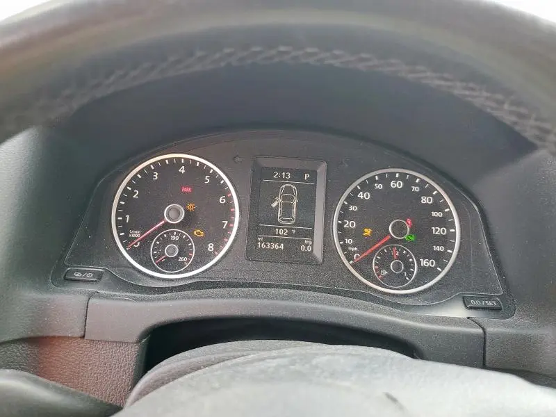 2013 VOLKSWAGEN TIGUAN S  