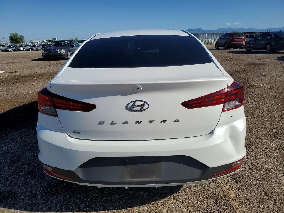 2020 HYUNDAI ELANTRA SE  