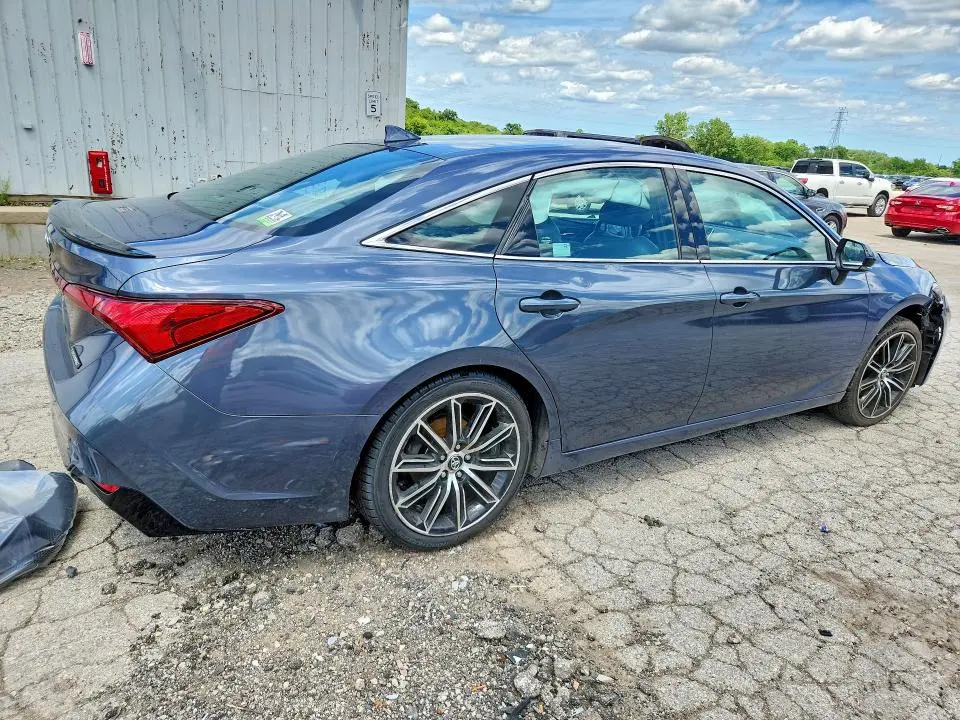 2020 TOYOTA AVALON TOURING  