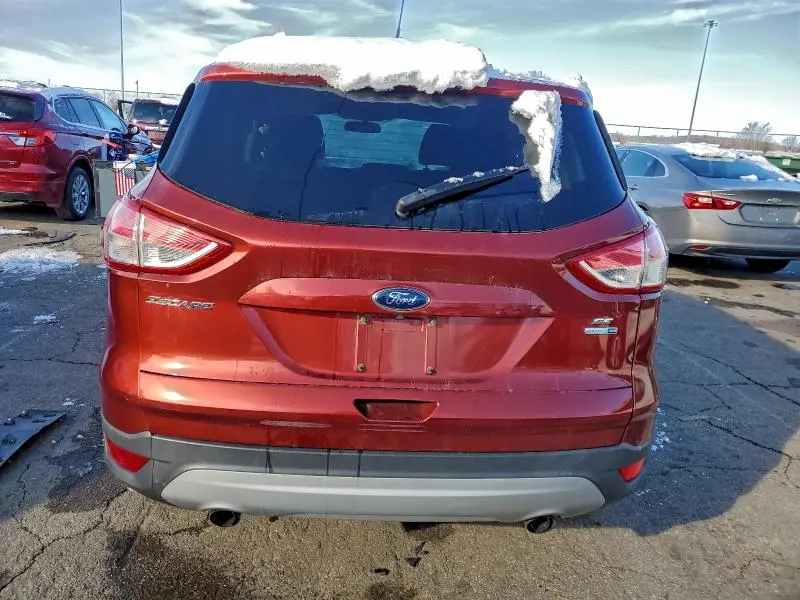 2015 FORD ESCAPE SE  