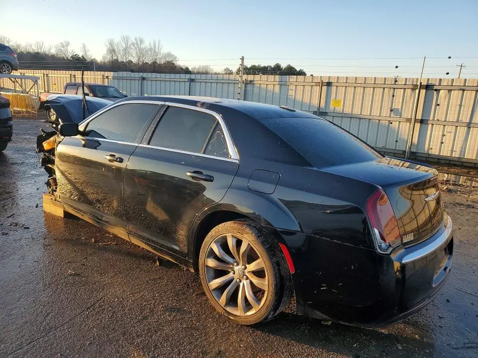 2019 CHRYSLER 300 TOURING  