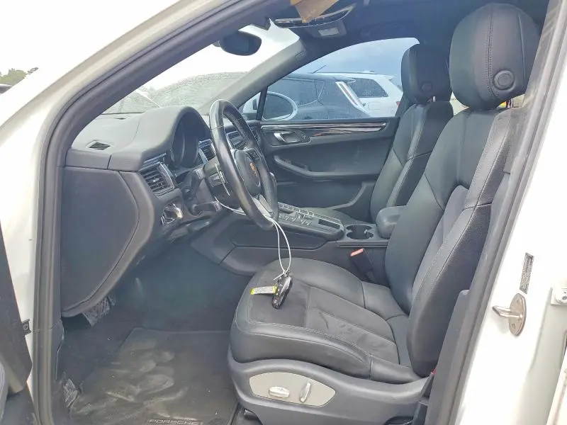 2015 PORSCHE MACAN S  