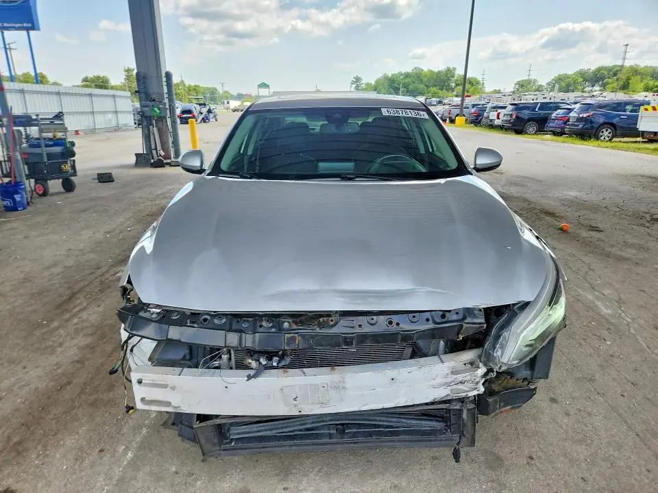 2019 NISSAN ALTIMA SV  