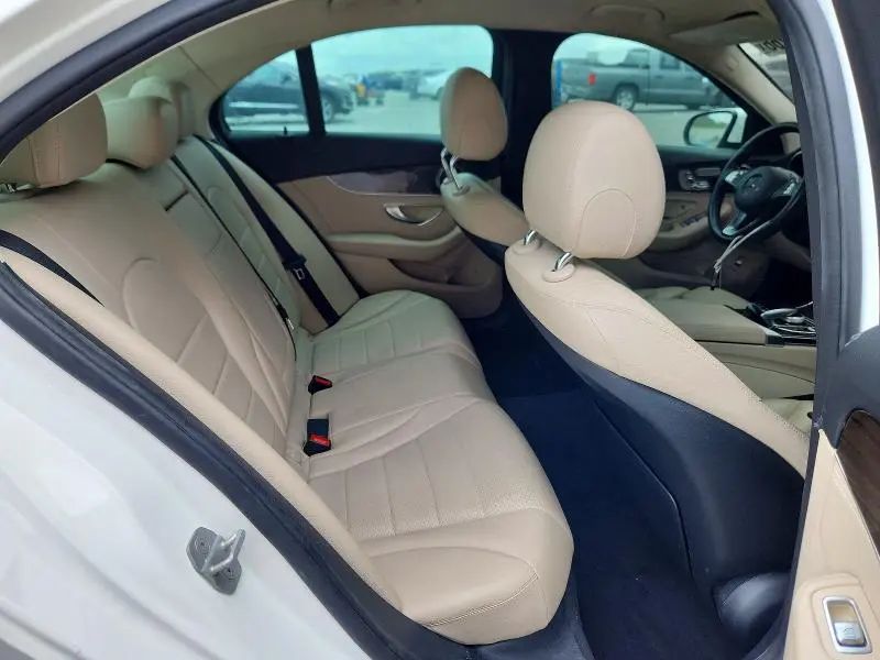 2016 MERCEDES-BENZ C 300  