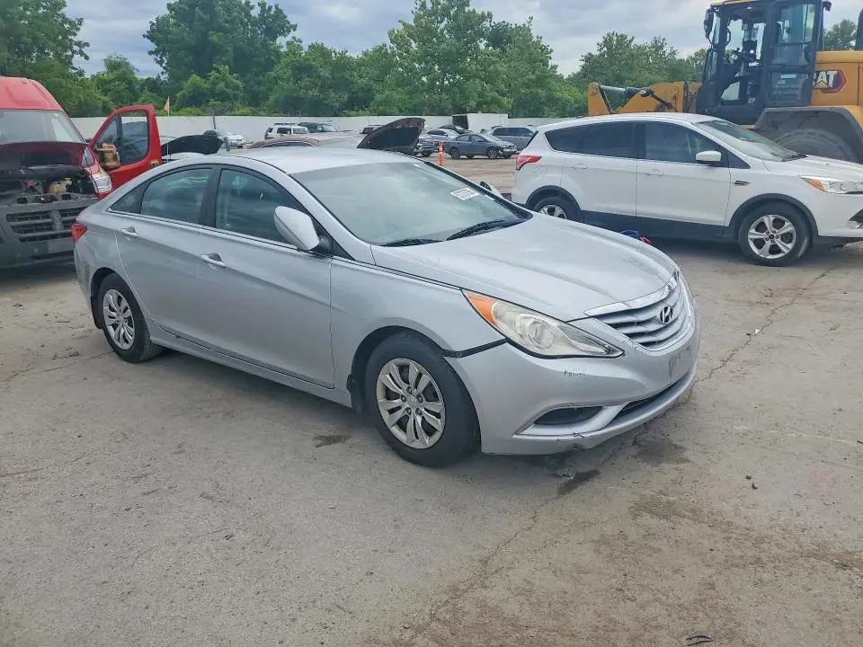 2012 HYUNDAI SONATA GLS  