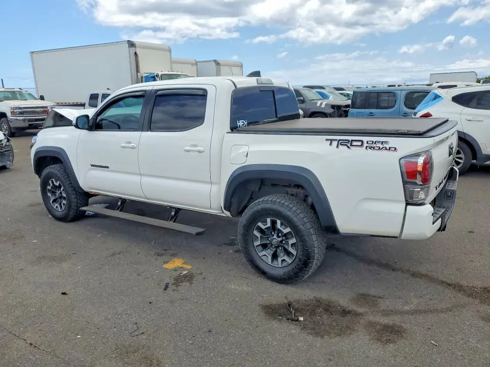 2022 TOYOTA TACOMA SR5 V6  