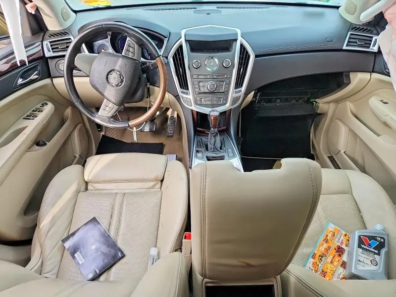 2011 CADILLAC SRX LUXURY COLLECTION  