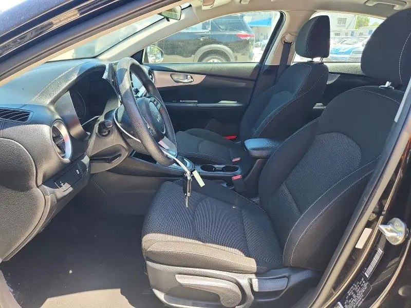 2022 KIA FORTE LXS  