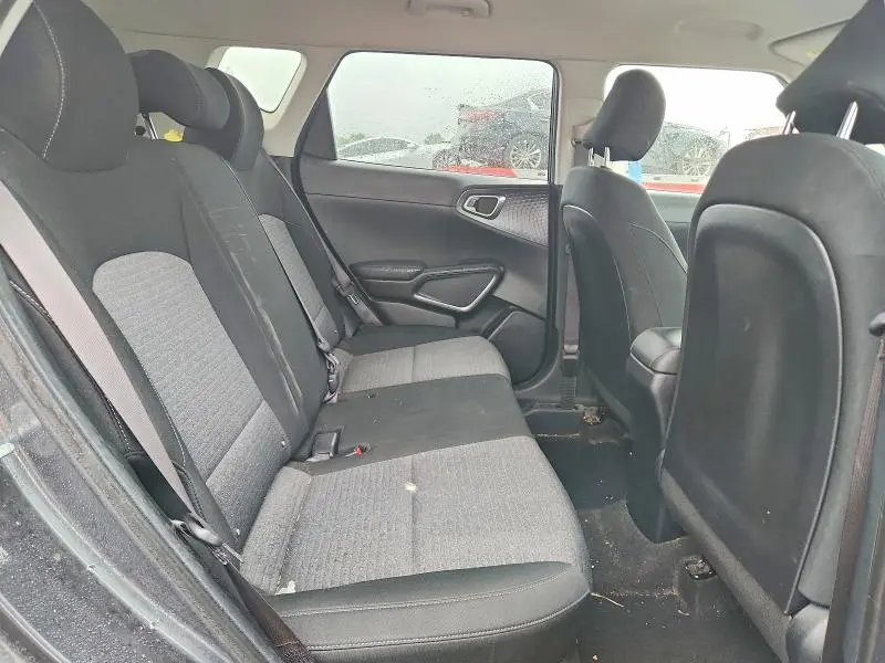 2021 KIA SOUL S  