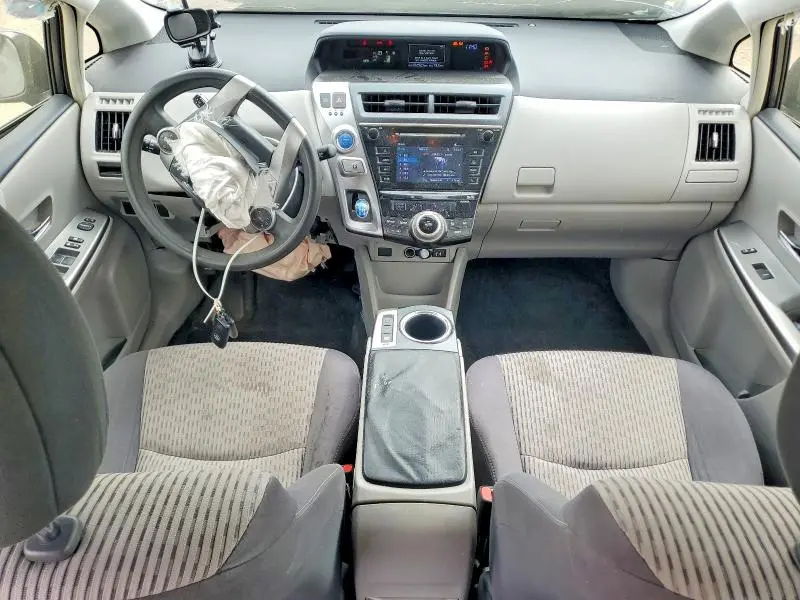 2015 TOYOTA PRIUS V THREE  