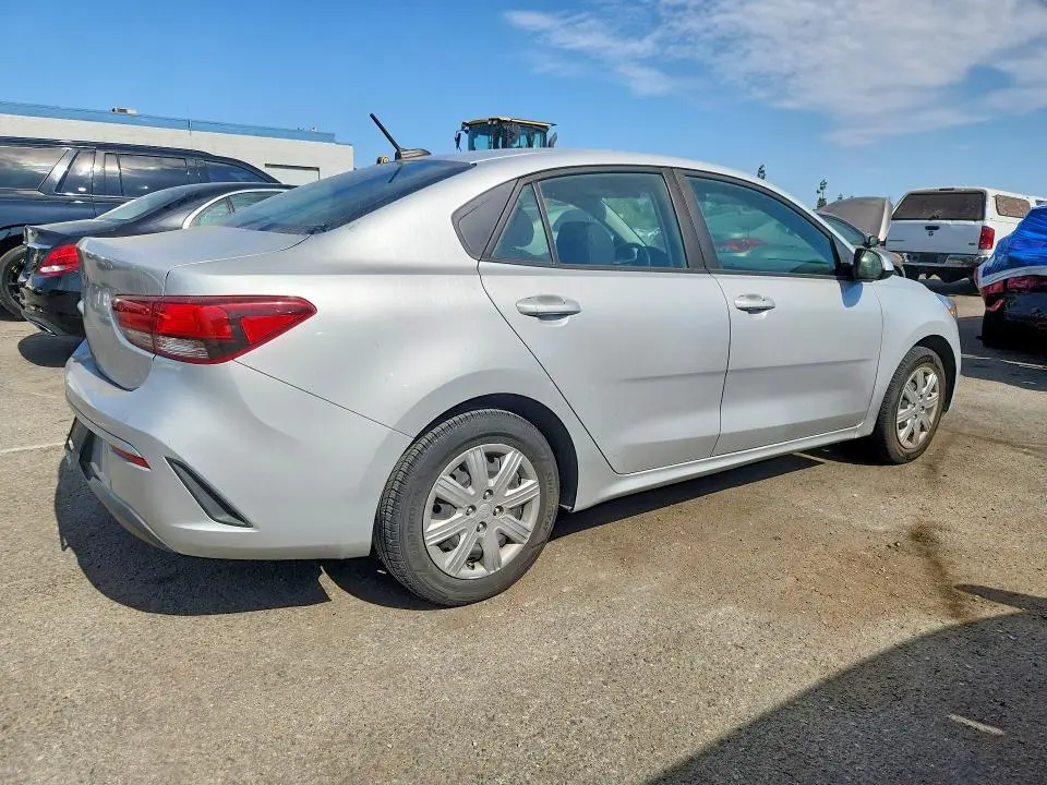 2022 KIA RIO S  