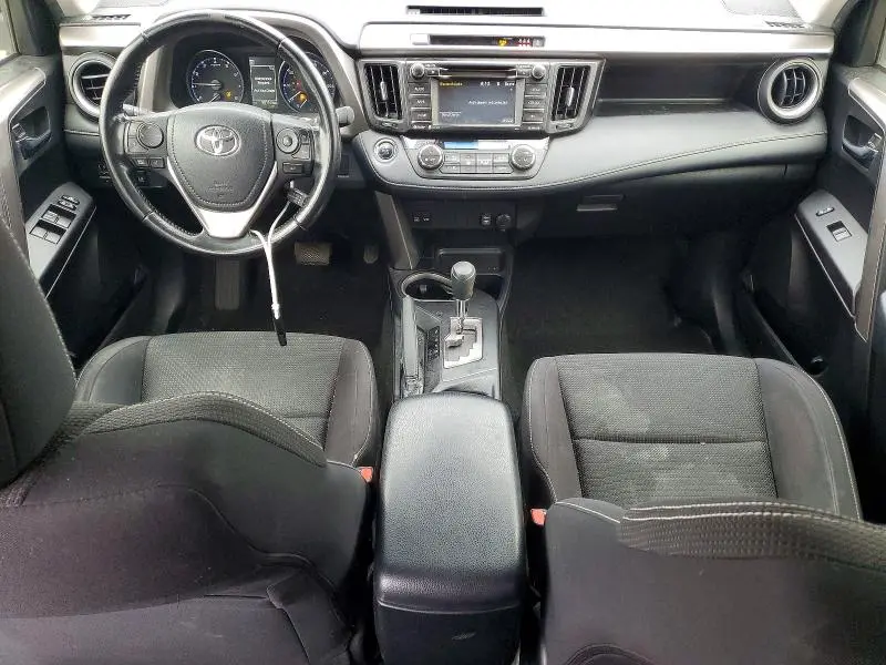 2017 TOYOTA RAV4 XLE  