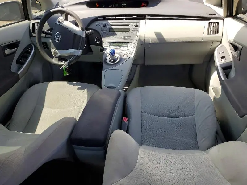 2010 TOYOTA PRIUS II  