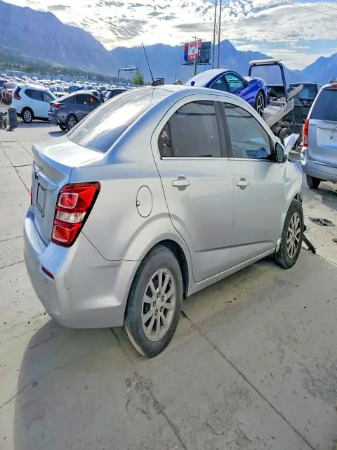 2018 CHEVROLET SONIC LT  