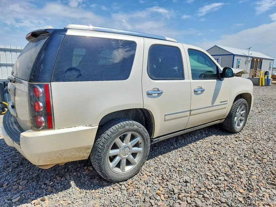 2011 GMC YUKON DENALI  