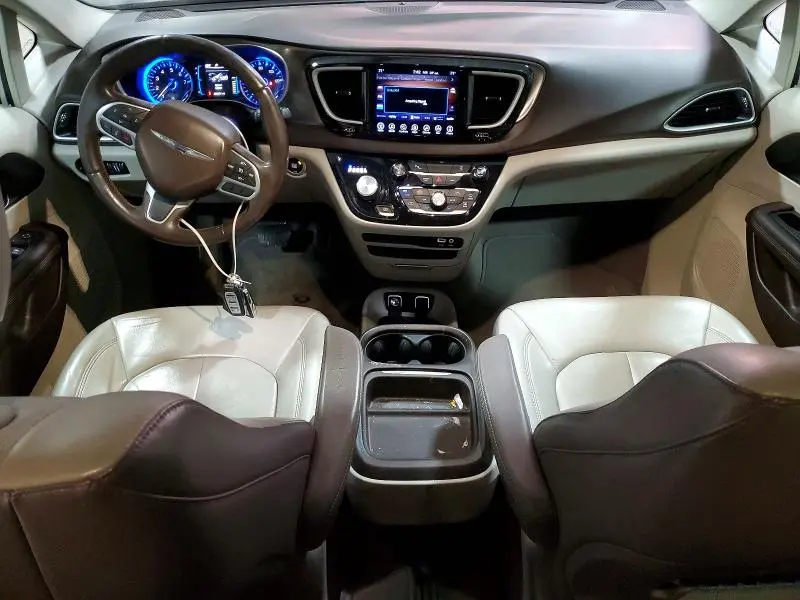 2017 CHRYSLER PACIFICA TOURING L  