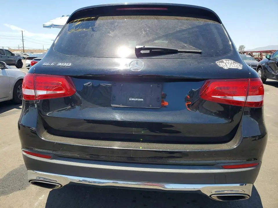 2018 MERCEDES-BENZ GLC 300  