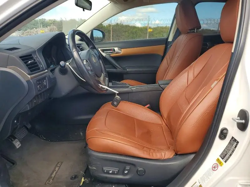 2016 LEXUS CT 200  