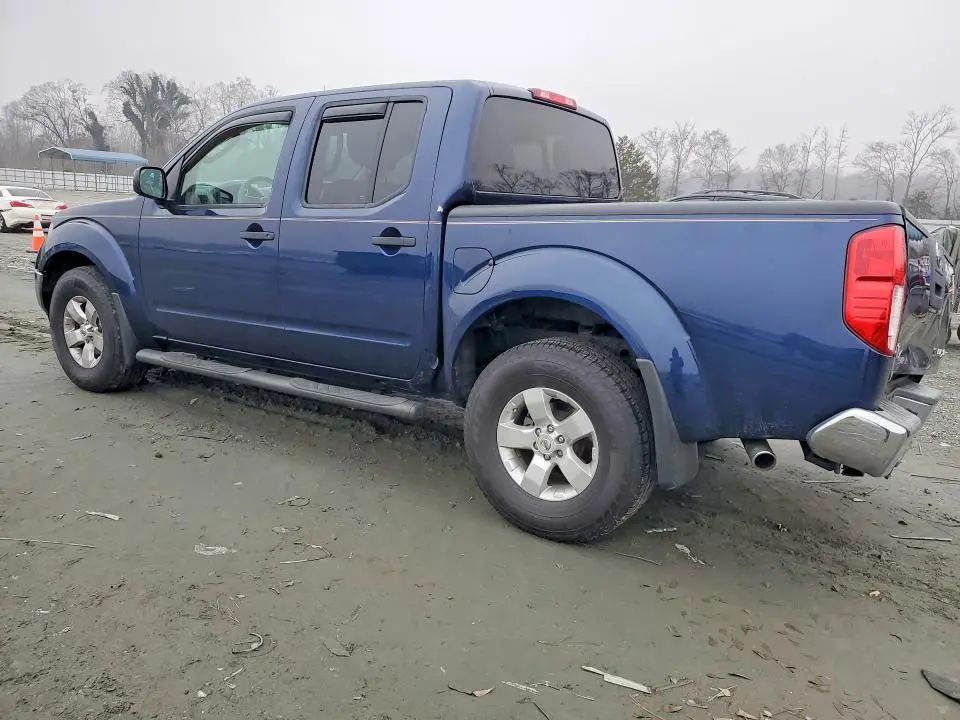 2011 NISSAN FRONTIER S  