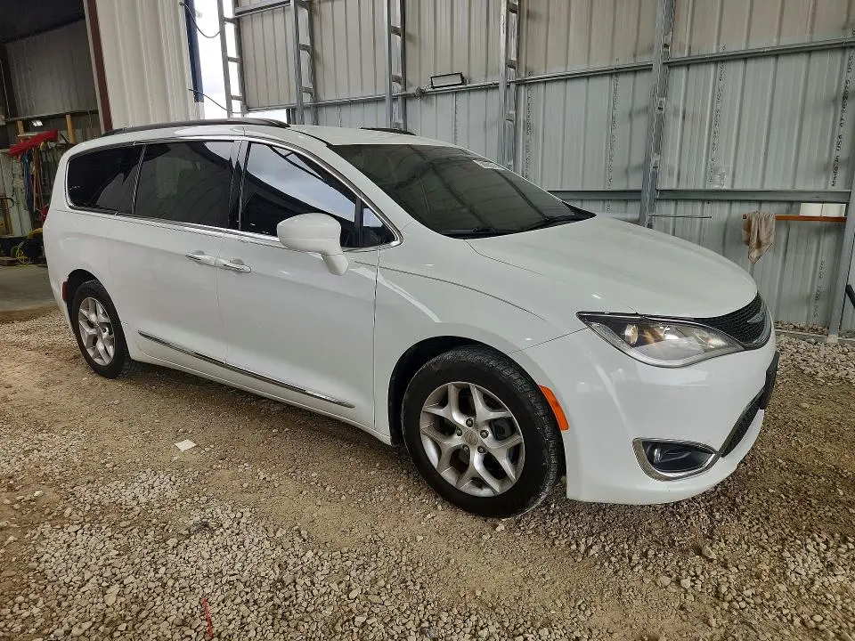 2017 CHRYSLER PACIFICA TOURING L  