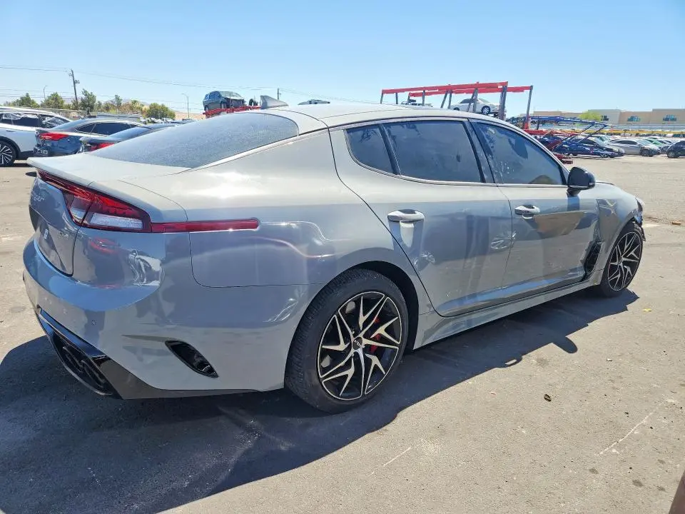 2023 KIA STINGER GT LINE  