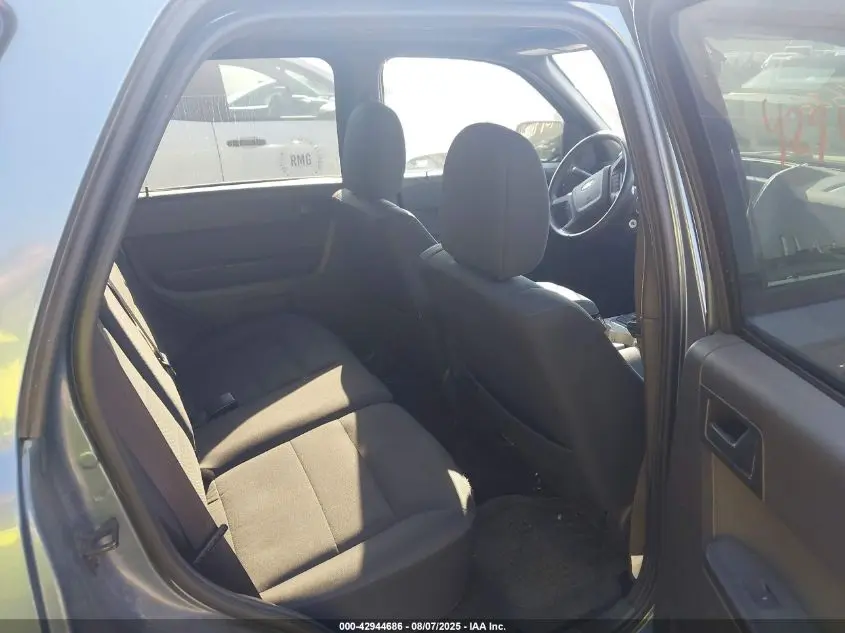 2011 FORD ESCAPE XLT