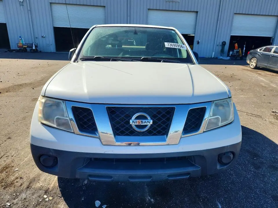 2016 NISSAN FRONTIER S  