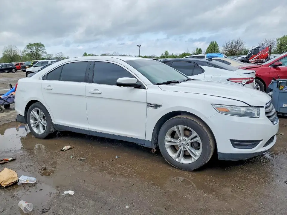 2013 FORD TAURUS SEL  