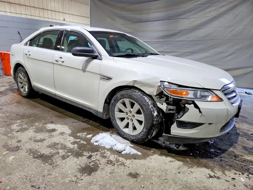 2012 FORD TAURUS SE  
