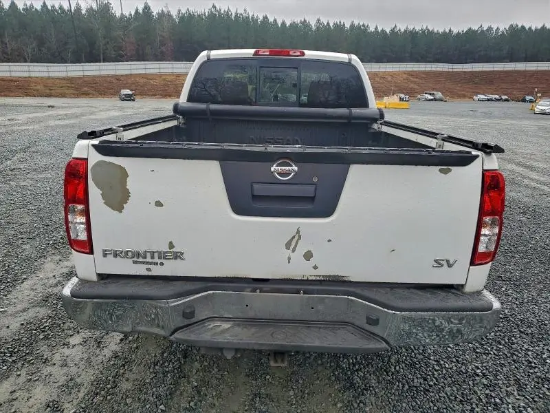 2017 NISSAN FRONTIER S  