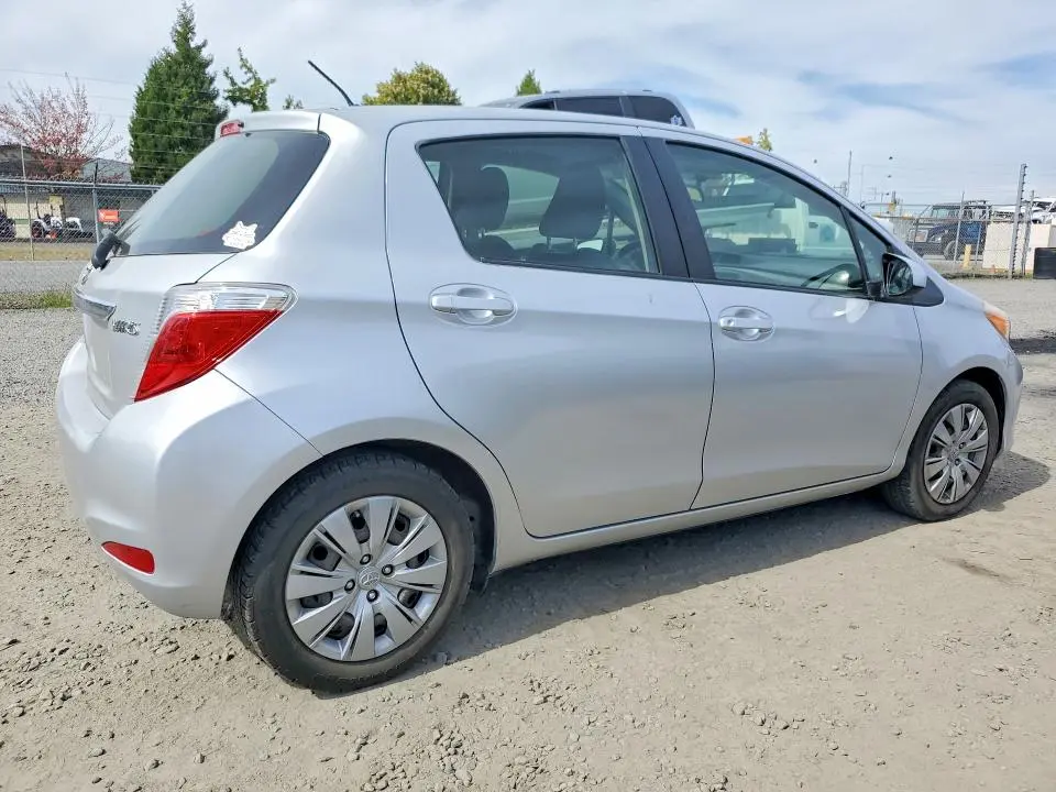 2014 TOYOTA YARIS 5-DOOR L  
